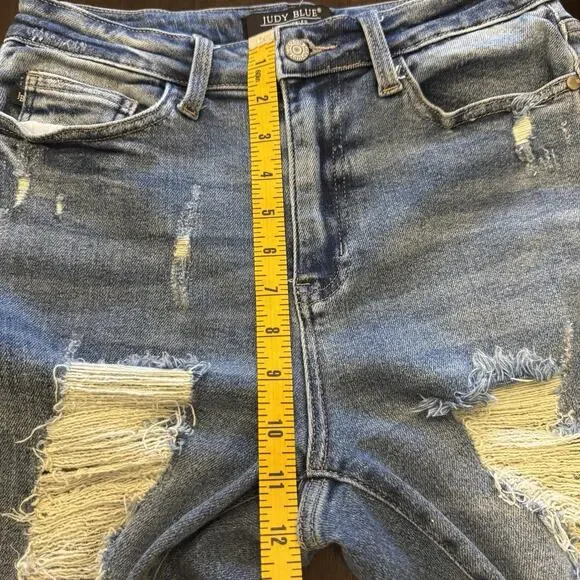 Judy Blue Distressed Shredded Jeans Straight Fit Size 7/28 Light Wash - Picture 15 of 16
